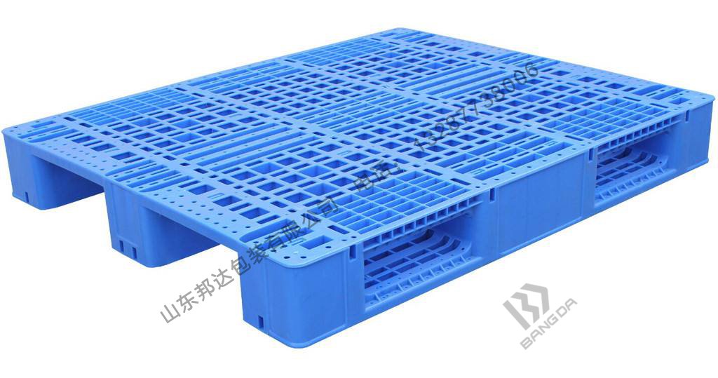 塑料托盤的價(jià)格差別？你的托盤要多少錢一張？
